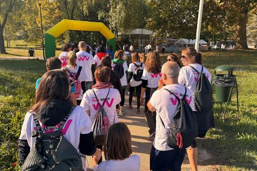 Nastro Rosa AIRC: oltre 100 persone alla Torino Pink Wave di Twy