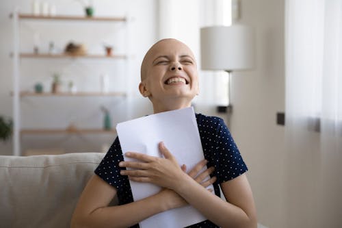 Oblio oncologico: il Senato approva la legge per tutelare gli ex pazienti